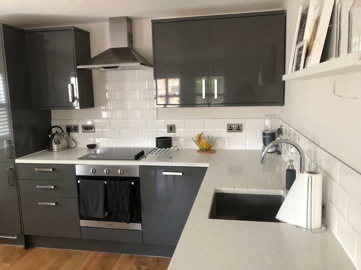 7-11 Kings Park Villa Bicester Ngoại thất bức ảnh